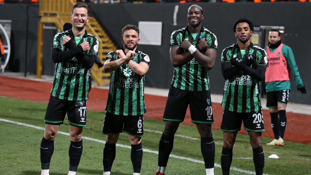 kocaelispor-manisa-fk-karsisinda-hata-yapmadi-kx03.jpg