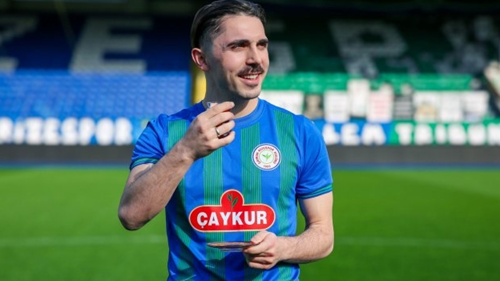 rizespor-abdulkadir-omur-transferini-duyurdu-kdne.jpg